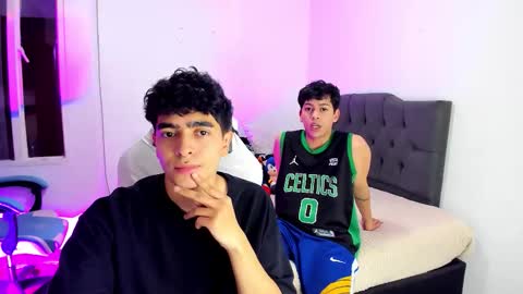 Snapshot of touch_n_play chatting on 10-24-25, 05:04 Marco and Jonas online show from 10-24-25, 05:04