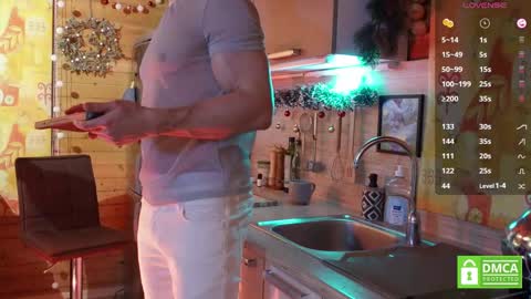 Snapshot of touch_of_eros chatting on 12-22-24, 05:45 Paul online show from 12-22-24, 05:45
