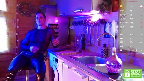 Snapshot of touch_of_eros chatting on 01-26-25, 08:57 Paul online show from 01-26-25, 08:57
