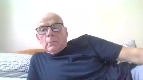 Snapshot of touche5656607203 chatting on 11-03-25, 02:18 touche5656607203 online show from 11-03-25, 02:18