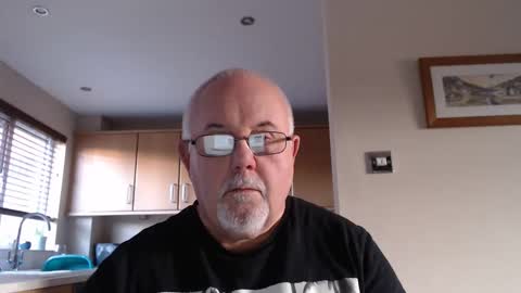 Snapshot of touchwood25 chatting on 05-14-26, 06:47 TOUCHWOOD25 online show from 05-14-26, 06:47