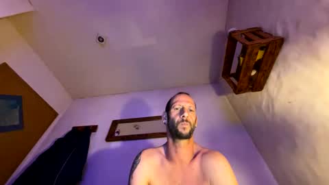 Toxic online show from 10-31-25, 01:28