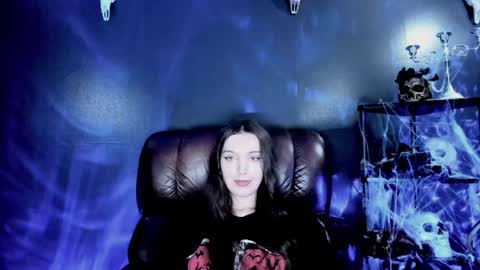 Snapshot of toxicdomme chatting on 05-15-26, 06:26 toxicdomme online show from 05-15-26, 06:26