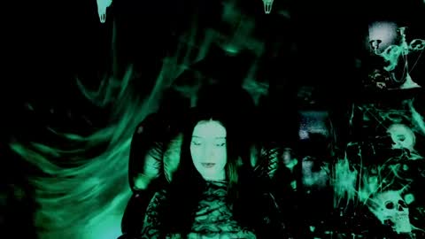Snapshot of toxicdomme chatting on 05-26-26, 06:04 toxicdomme online show from 05-26-26, 06:04
