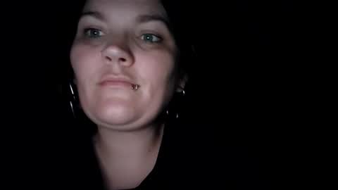 Snapshot of toxiclilly chatting on 06-05-26, 08:42 Lilly Miss Mistress Goddess Maam Queen Boss online show from 06-05-26, 08:42
