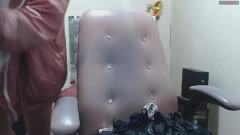 Snapshot of toxxxic_cams chatting on 05-03-26, 04:29 toxca69 online show from 05-03-26, 04:29