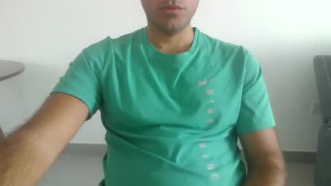 Snapshot of toyboy11222 chatting on 11-02-25, 05:32 ToyBoy11222 online show from 11-02-25, 05:32