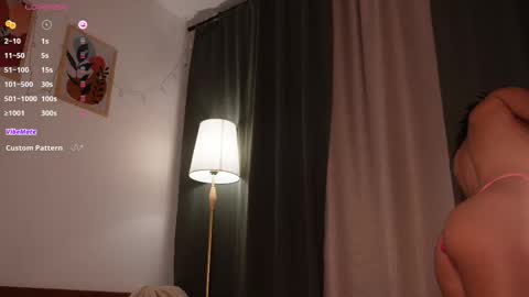 Snapshot of toygirl666 chatting on 11-14-25, 11:09 Sarah online show from 11-14-25, 11:09