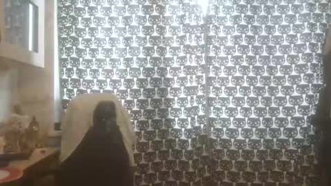 Snapshot of tradewm chatting on 10-16-25, 06:58 Trade4Life online show from 10-16-25, 06:58