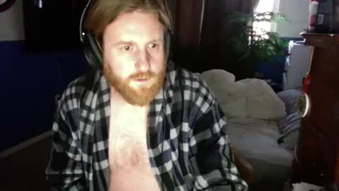 Snapshot of tragicallyhard chatting on 02-22-25, 12:29 tragicallyhard online show from 02-22-25, 12:29