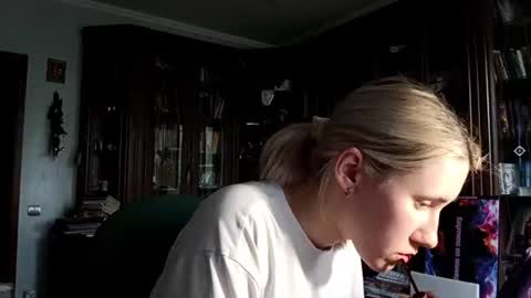 Lesly online show from 06-29-26, 10:15
