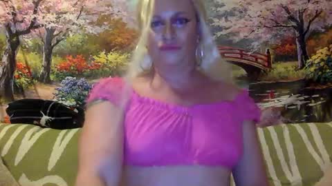 TrannyCumSlut online show from 02-17-25, 09:24