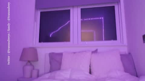 aubrey 3 online show from 09-28-25, 07:52