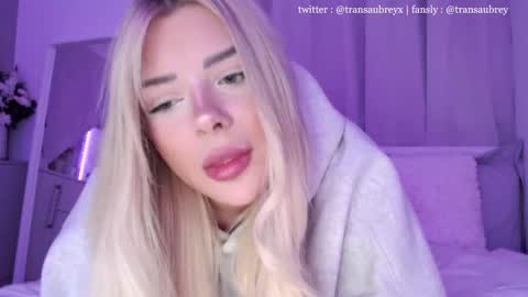 aubrey 3 online show from 10-05-25, 07:45