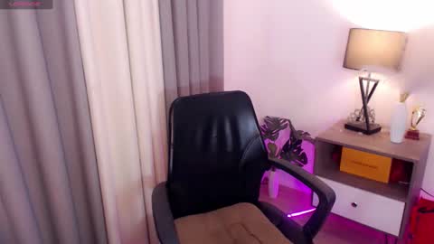 Selena the real cummer online show from 12-08-24, 07:58