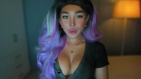 Snapshot of transnextdoor_ chatting on 12-13-24, 12:50 ALMIGHTY GODDESS VALENTINA online show from 12-13-24, 12:50