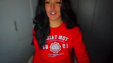 Snapshot of transnextdoor_ chatting on 12-18-24, 02:10 ALMIGHTY GODDESS VALENTINA online show from 12-18-24, 02:10
