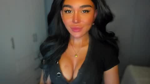 Snapshot of transnextdoor_ chatting on 12-24-24, 06:44 ALMIGHTY GODDESS VALENTINA online show from 12-24-24, 06:44