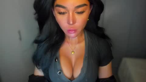 Snapshot of transnextdoor_ chatting on 12-29-24, 09:41 ALMIGHTY GODDESS VALENTINA online show from 12-29-24, 09:41