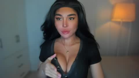 Snapshot of transnextdoor_ chatting on 01-02-25, 11:27 ALMIGHTY GODDESS VALENTINA online show from 01-02-25, 11:27