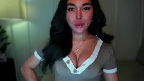 Snapshot of transnextdoor_ chatting on 09-14-25, 09:25 ALMIGHTY GODDESS VALENTINA online show from 09-14-25, 09:25