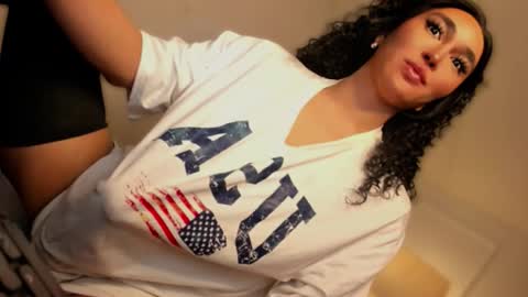 Snapshot of transnextdoor_ chatting on 09-18-25, 10:34 ALMIGHTY GODDESS VALENTINA online show from 09-18-25, 10:34