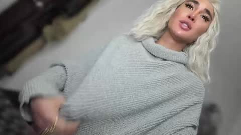 Snapshot of transnextdoor_ chatting on 05-06-26, 06:46 ALMIGHTY GODDESS VALENTINA online show from 05-06-26, 06:46