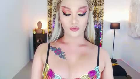 KYLIE BELLA  TS online show from 09-16-25, 07:09