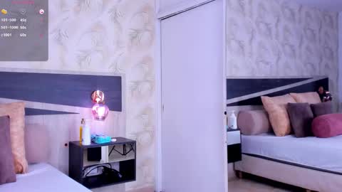 Travis online show from 11-21-25, 01:48