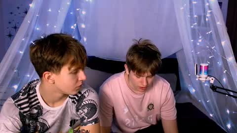 Travis online show from 10-01-25, 07:42