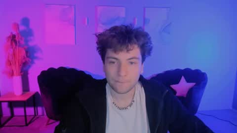 Travis online show from 05-03-26, 09:04