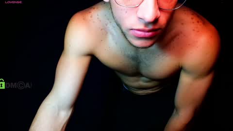 TRAVIS. online show from 01-26-25, 05:02