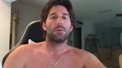 TravisKenn online show from 10-29-25, 06:42