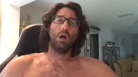 TravisKenn online show from 06-10-26, 01:10