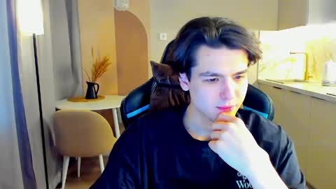 Snapshot of travisrivas chatting on 03-29-26, 01:22 travisrivas online show from 03-29-26, 01:22