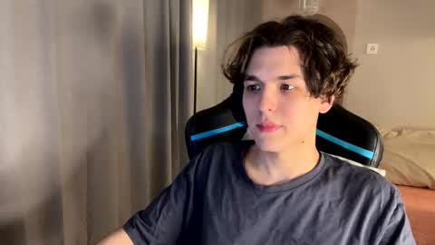 travisrivas online show from 05-05-26, 02:41