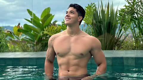 Travis online show from 10-28-25, 11:07