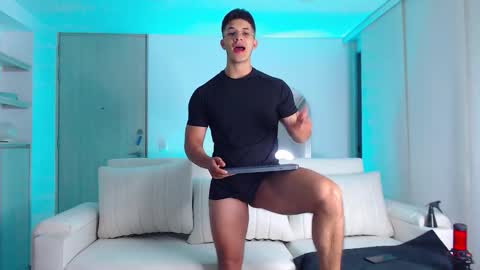 Travis online show from 10-29-25, 11:39