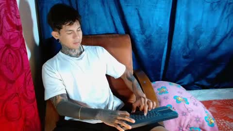TRAV - INDEPENDENT MODEL online show from 02-11-25, 09:14