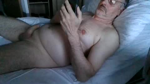 trebgeis1 online show from 05-13-26, 06:49