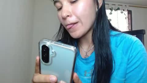 Snapshot of trebol_4 chatting on 05-04-26, 06:48 trebol_4 online show from 05-04-26, 06:48