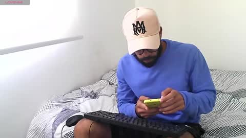 Snapshot of treborshunter chatting on 03-27-26, 07:02 Hunter man online show from 03-27-26, 07:02