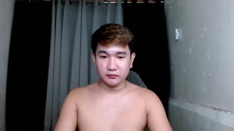 Snapshot of trebz_01 chatting on 05-12-26, 12:02 trebz_01 online show from 05-12-26, 12:02