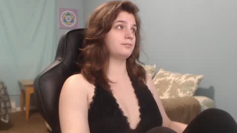 TreeJeanne online show from 12-24-24, 05:34