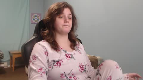 TreeJeanne online show from 02-06-25, 02:11