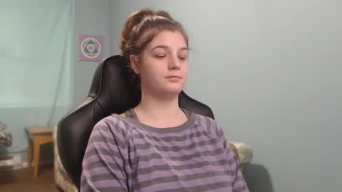 TreeJeanne online show from 02-06-25, 11:04