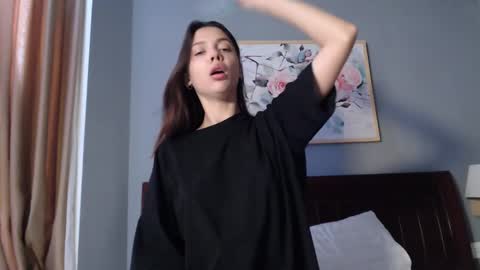 Sarah And Jon online show from 03-04-25, 06:04