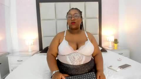 Treisy Vixen big ass online show from 07-10-26, 03:11