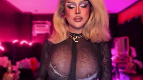 Jade online show from 01-14-26, 01:55