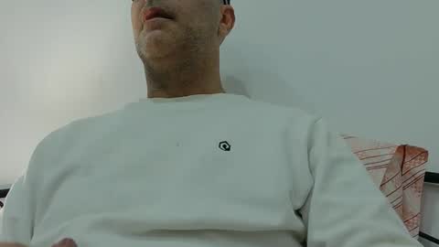 Snapshot of trevido4u chatting on 05-05-26, 12:51 trevido4u online show from 05-05-26, 12:51